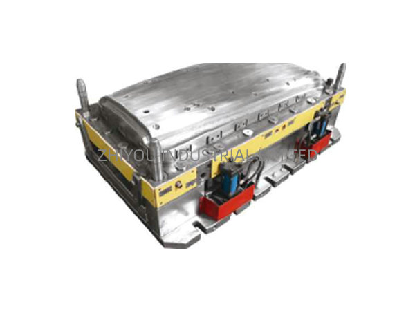 Agricultural machinery cover mould